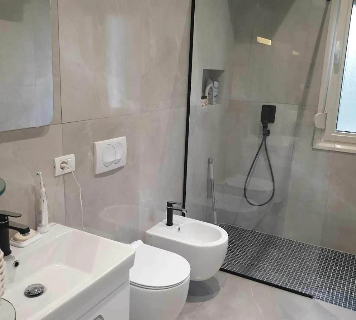 Breathtaking Sea-View Penthouse Διαμέρισμα Vlorë